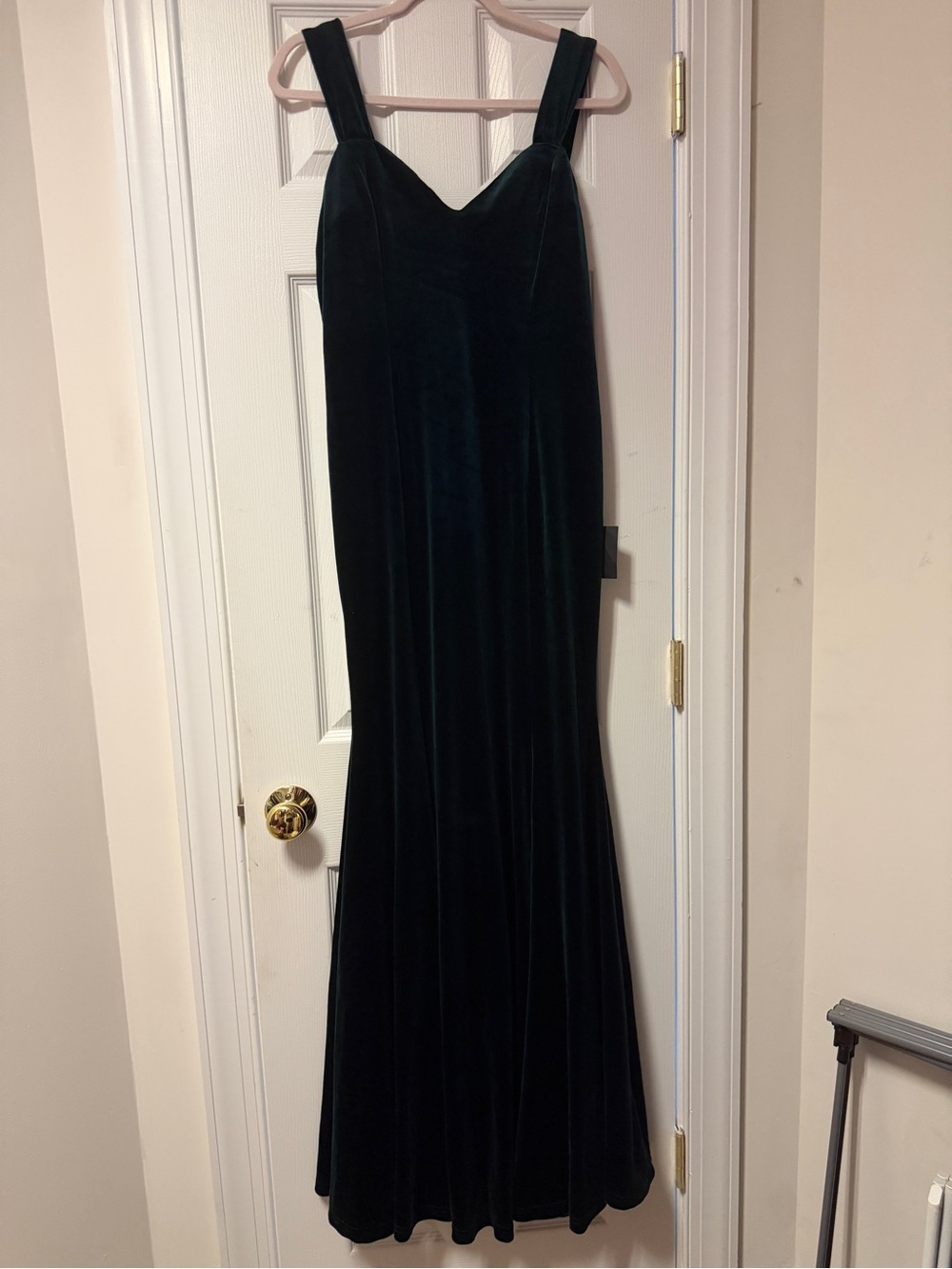 Lulu's Deep Green Velvet Maxi Dress